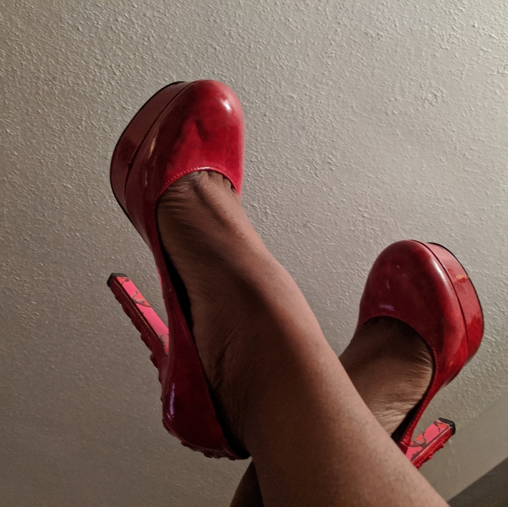 Betsey Johnson Dita Pumps